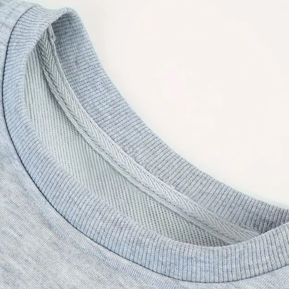 Women’s Gray 'Choose Happy' Heart Crewneck Sweatshirt - Size XL - NWOT - Picture 4 of 5